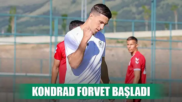 Konyaspor'da Michalak maça farklı mevkide başladı