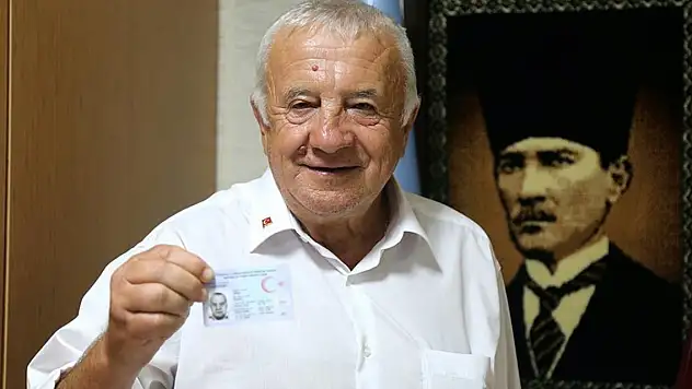 'Cep Herkülü'nün Türkiye'ye getirilmesini sağlayan Rasim Arda'nın vatandaşlık hasreti sona erdi