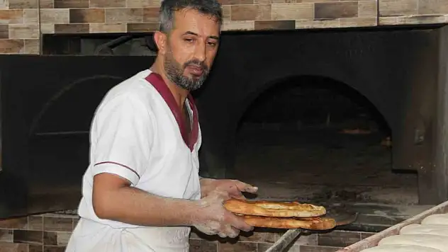 'Ekmek' için deyim yerindeyse 'pişiyorlar'