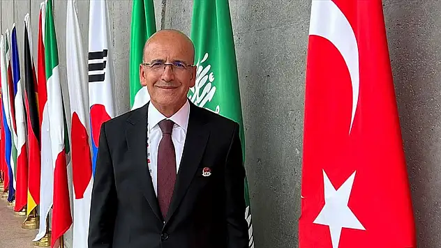 Hazine ve Maliye Bakanı Şimşek'ten G20 toplantılarında görüşme trafiği
