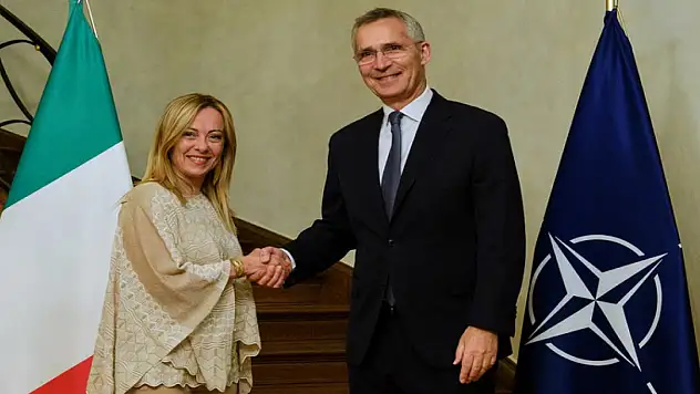 Stoltenberg yarın Sırbistan Cumhurbaşkanı Vucic ile görüşecek