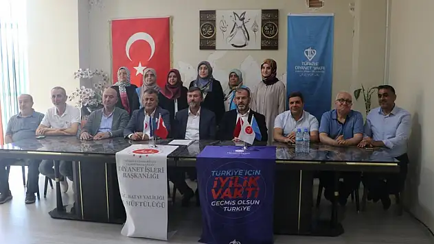 Hatay'da 100 depremzede nişanlı çifte düğün ve çeyiz desteği