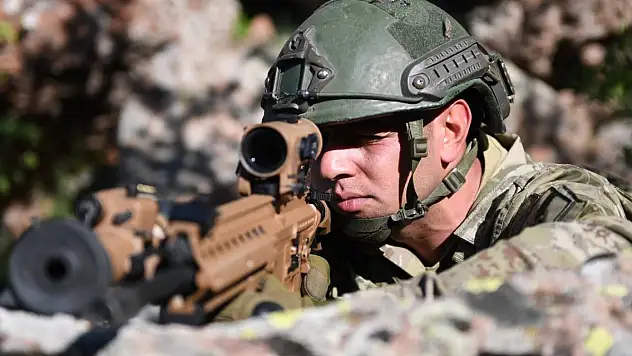Son Dakika! Barış Pınarı bölgesinde 2 PKK/YPG'li terörist, etkisiz hale getirildi