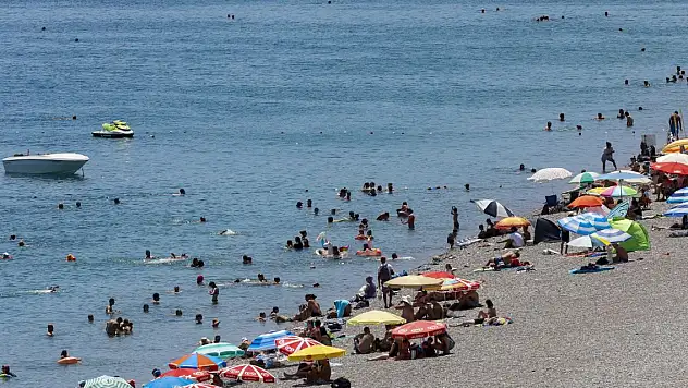 Sıcaklık 44 dereceyi bulunca oraya koştular