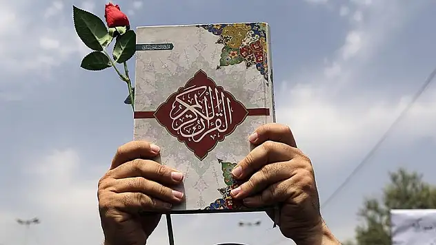 İslam ülkeleri Kur'an-ı Kerim'in yakılmasına izin veren İsveç'e tepkili