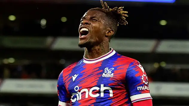 Fenerbahçe'nin istediği Zaha'da sürpriz gelişme!