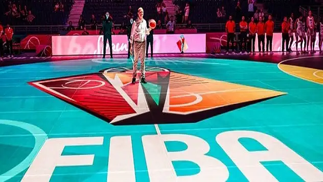 FIBA, LED Cam Zeminli sahasını Madrid'de tanıttı