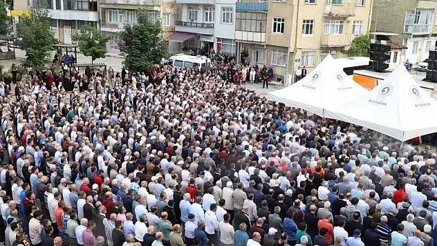 Kalbine yenik düşen AK Partili Belediye Başkanına veda