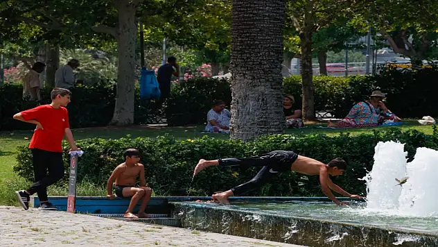 O ilde rekor... Termometreler son 85 yıldaki en yüksek sıcaklığı gösterdi