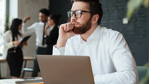 İşte fazla düşünmenin hayatımıza etkileri!