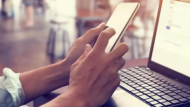 Cep telefonları öyle bir hastalığa yol açıyor ki!