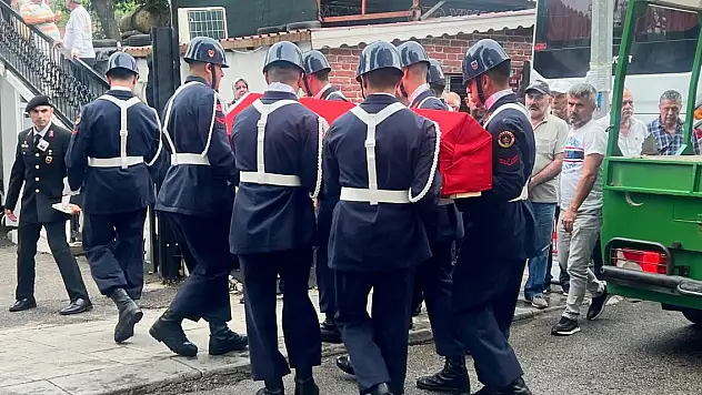 Suriye'de şehit olan Astsubay Ali Buran son yolculuğuna uğurlandı