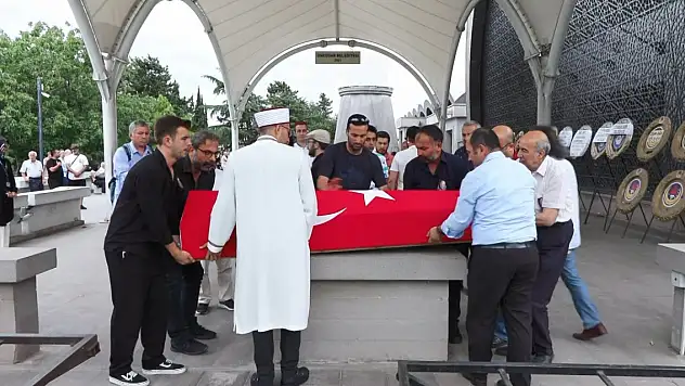 Usta Sanatçı Yılmaz Gruda son yolculuğuna uğurlandı