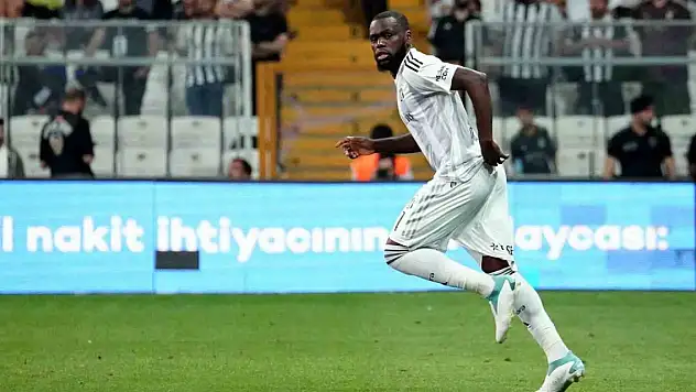 Beşiktaş'ta yeni transferler ilk kez forma giydi