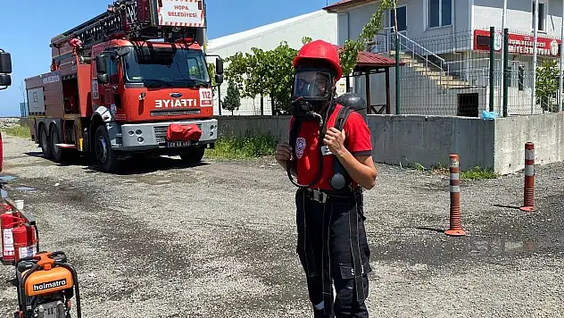 Staj gördüğü itfaiyede Avrupa Şampiyonası'na hazırlanıyor