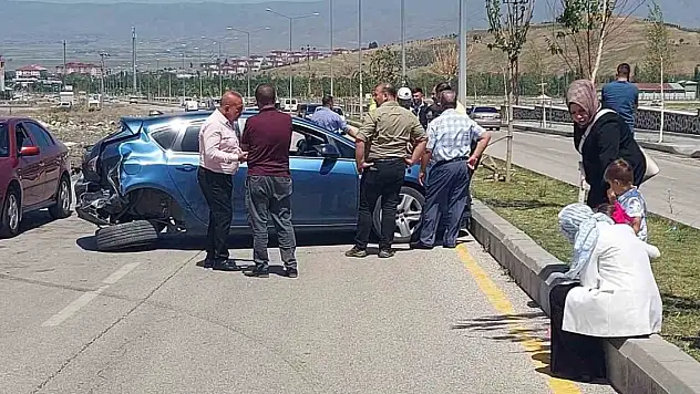 Trafik kazası: 2 yaralı