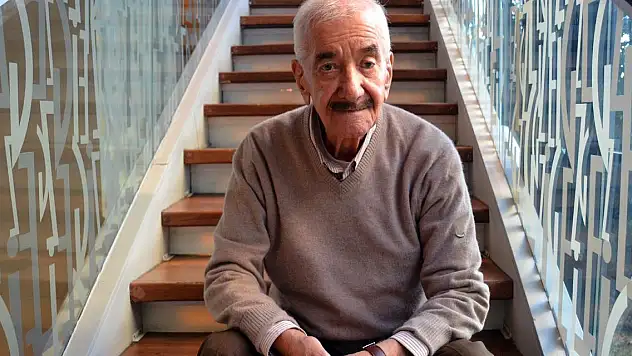 Usta senarist Safa Önal hayatını kaybetti