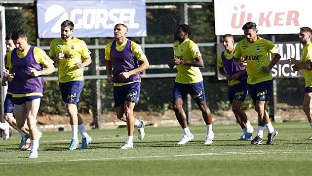 Fenerbahçe'nin Zimbru maçı kadrosu açıklandı