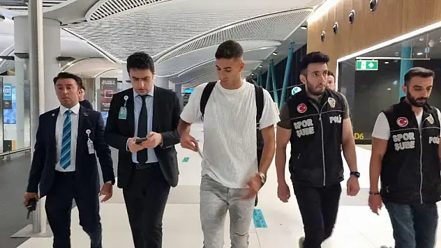 Fenerbahçe için geldiler... Mert Müldür ve Miha Zajc İstanbul'da