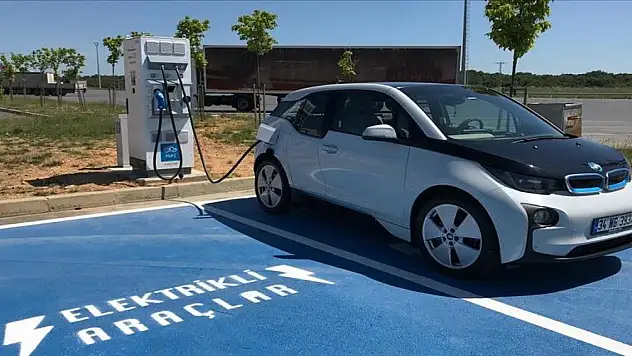 Elektrikli araç şarj istasyonu sayısı binleri geçti! Konya'da kaç tane araç şarj istasyonu var?