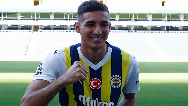 Mert Müldür resmen Fenerbahçe'de