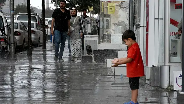 Meteoroloji son hava durumu raporunu açıkladı! Eyyam-ı bahur gidiyor yağış geliyor