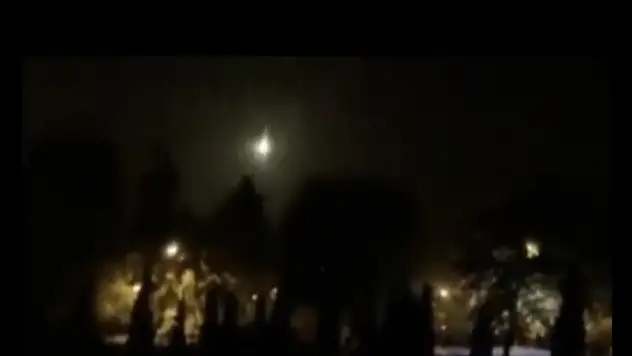 İstanbul'da meteor düştü iddiası: O anlar cep telefonu ve güvenlik kameralarında