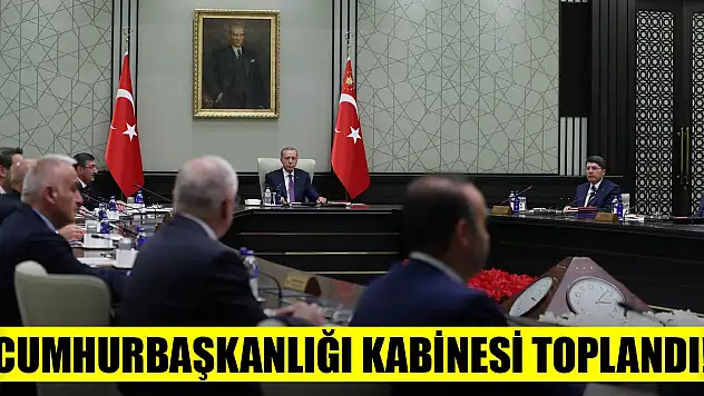 Cumhurbaşkanlığı Kabinesi toplandı! Gündem ekonomi ve terör...