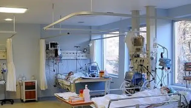 Yoğun bakım servislerine düzenleme