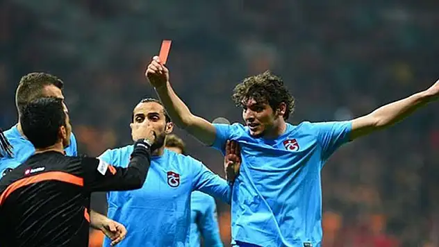 Süper Lig tarihinden ilginç notlar... Hakemden gol, yanlış anons, kabus sezonları...