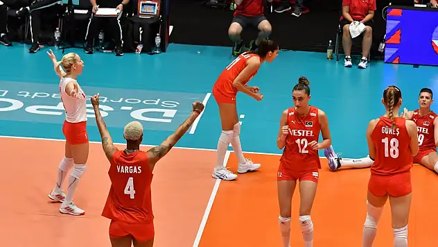 Filenin Sultanları, Avrupa Şampiyonası'na galibiyetle başladı