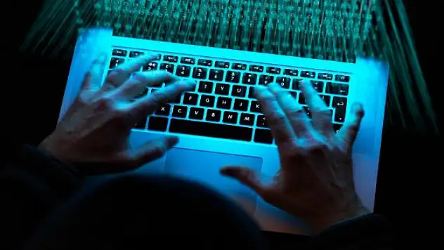 1 milyon dolarlık vurgun yaptılar