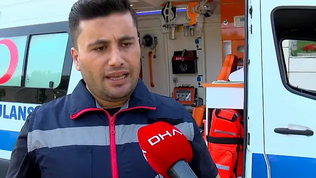 Hasta taşırken ambulansın önünü kesti!