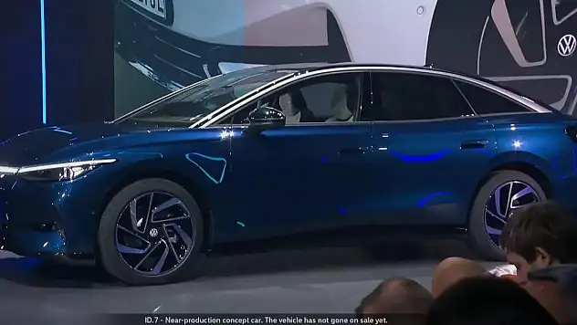 Passat'ın Yeni Yüzde 100 Elektrikli Kardeşi Volkswagen ID.7'nin Üretimine Başlandı!