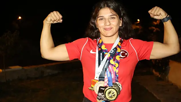 Babasından gizli gitti, Avrupa Şampiyonu oldu