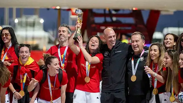 FIFA'dan örnek ceza! 90 gün uzaklaştırma