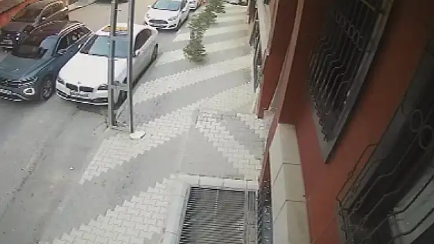 Tepkilere aldırış etmeden çaldılar!