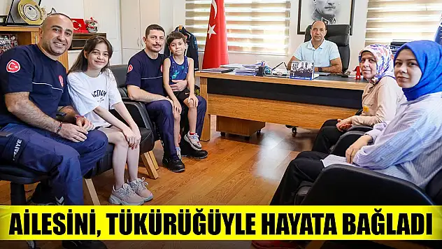 Enkaz altındaki ailesini, tükürüğüyle hayata bağladı