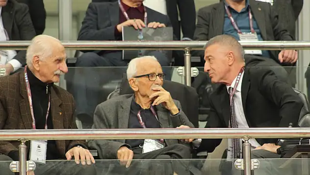 Trabzonspor'un kurucularından Nizamettin Algan hayatını kaybetti