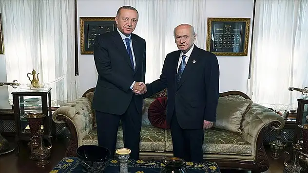 Cumhurbaşkanı Erdoğan, MHP Genel Başkanı Bahçeli ile görüştü