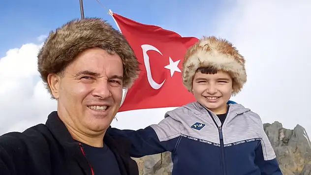 10 yaşındaki dağcı, profesör babasıyla birlikte 2'nci kez Kaçkar'a tırmandı