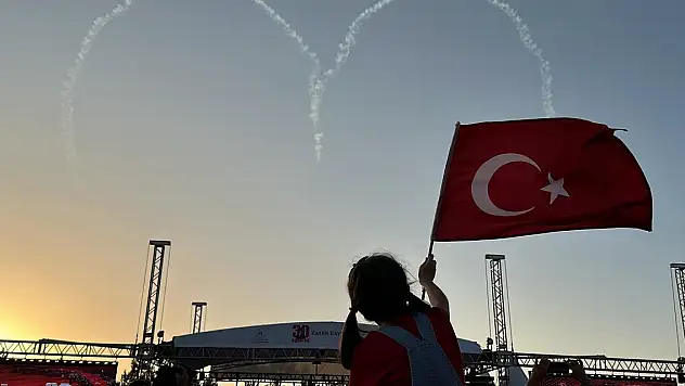 Türk Yıldızları Kütahya'da nefes kesti