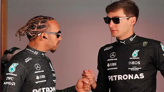 Mercedes kadroyu koruyor!