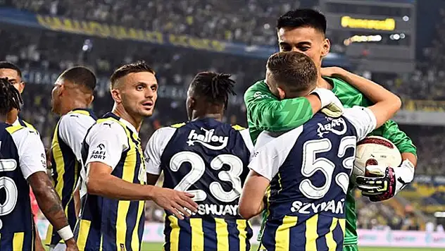 Hollanda'da ilk 11'ler belli oldu!