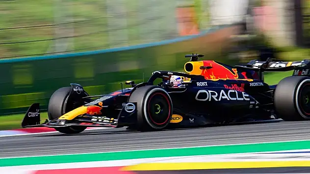 İtalya'da Verstappen kazandı! Vettel'in rekorunu kırdı