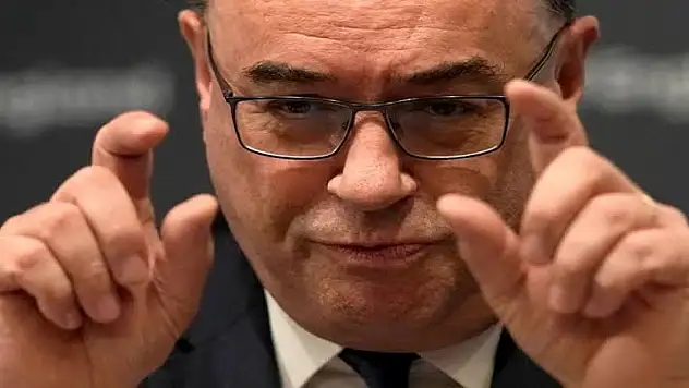 İngiltere Merkez Bankası Başkanı Bailey, faizde zirve seviyeye yaklaşıldığını söyledi