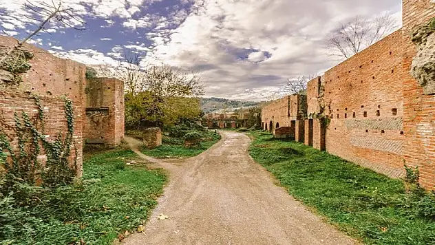 1800 yıllık su perisi heykeli bulundu