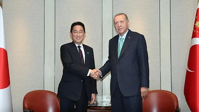 Erdoğan Japonya Başbakanı Kişida Fumio'yu kabul etti