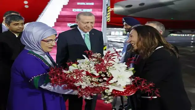 Başkan Erdoğan Hindistan'da! Böyle karşılandı