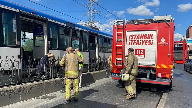 Tramvayda duman paniği